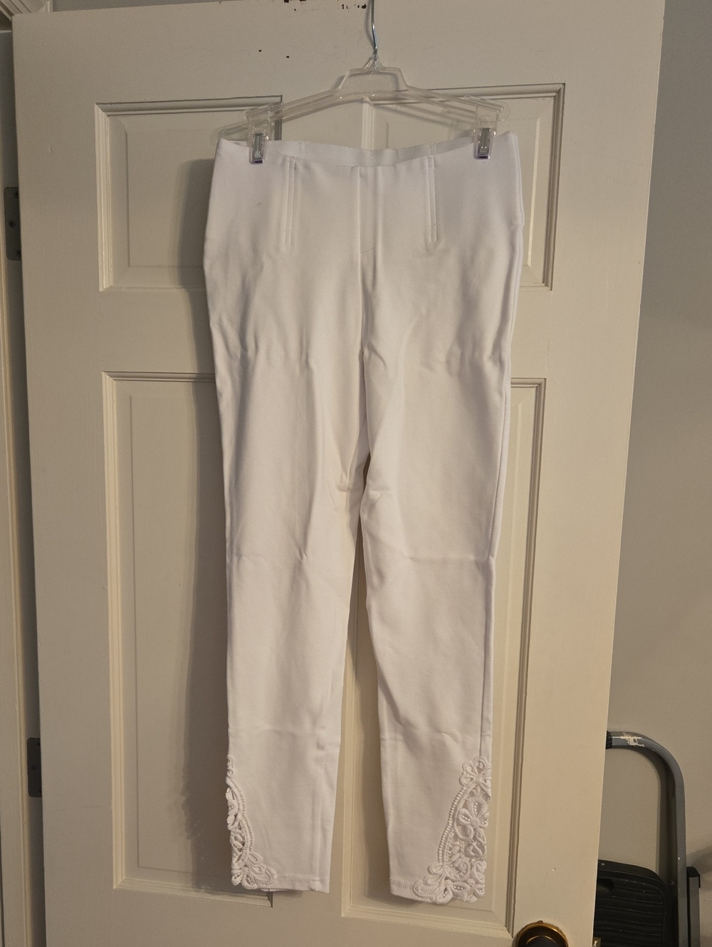 White Women's Leggings with Embroidered Hem